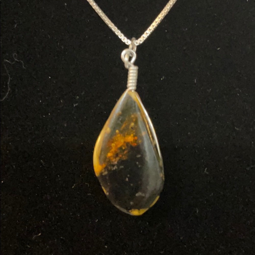 Fine jewelry natural amber stone pendant only